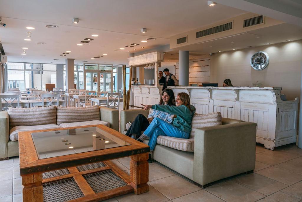 פורטו פיראמידס Rayentray Las Restingas Hotel De Mar מראה חיצוני תמונה